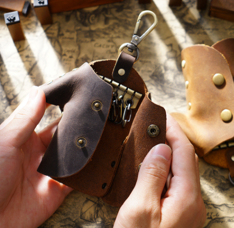 Black Genuine Crazy Horse Leather Key Case Creative Jacket Shape Holder Vintage Cowhide Pouch for Car Fob & House Keys Brown