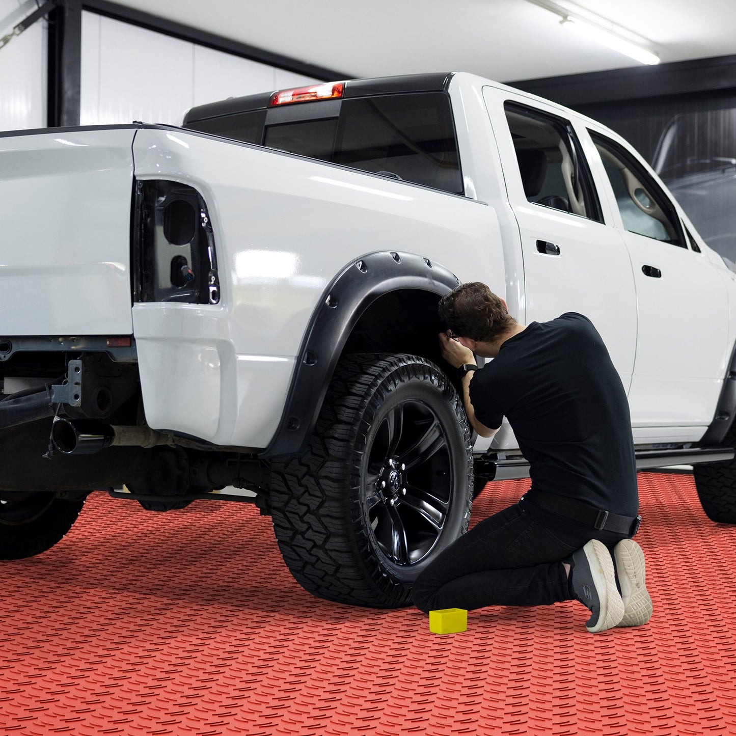 VEVOR Garage Tiles Interlocking 12x12 in 50 Pack Garage Flooring Tiles Red